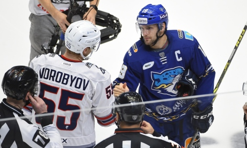 «Упустили момент». Капитан «Барыса» объяснил домашнее поражение «Нефтехимику» и высказался о попадании в плей-офф