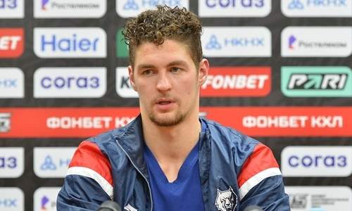 «Вы будете в шоке или смеяться». Хоккеист соперника «Барыса» попал в удивительную ситуацию в Астане