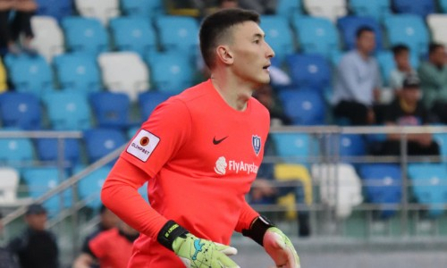 Голкипер зарубежной сборной прибыл в клуб КПЛ