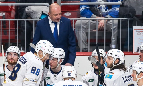 «Это похлеще мазохизма». Российский эксперт выбрал победителя матча «Автомобилист» — «Барыс»