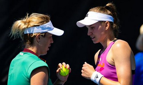 Елена Рыбакина с разгромной победой вышла в третий круг парного разряда Australian Open