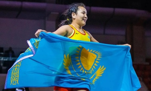 Титулованная казахстанка вернулась после тяжелой травмы победой на турнире по борьбе во Франции