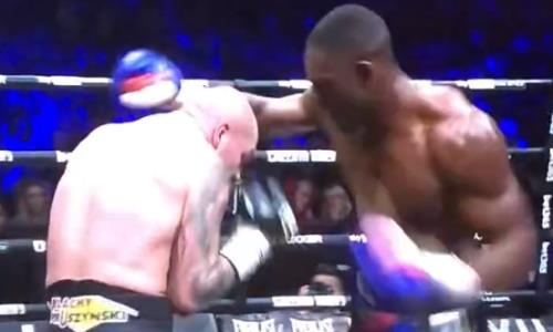 Двукратного чемпиона мира отправили в тяжелый нокаут. Видео