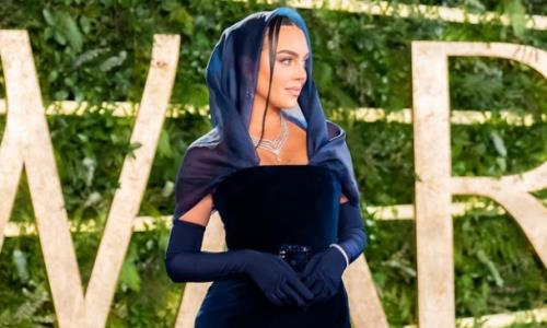 Девушка Роналду надела хиджаб над глубоким декольте и вызвала бурную реакцию после ЧМ-2022. Видео