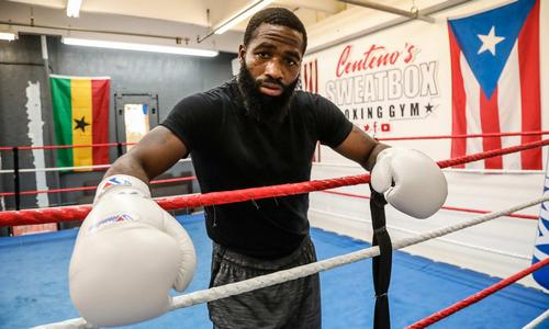 Экс-чемпион мира в четырех весах показал впечатляющую трансформацию перед возвращением на ринг. Фото