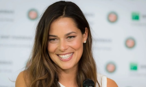 Бывшая первая ракетка мира поздравила Елену Рыбакину после проигранного финала Australian Open-2023