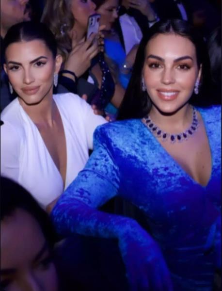 Девушка Роналду оголила пышный бюст на фоне худощавых моделей после ЧМ-2022. Фото