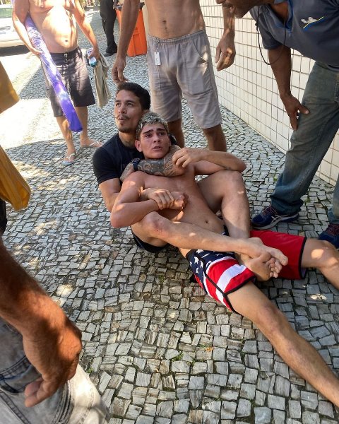 Бывший боец UFC эффективным приемом остановил вора. Фото и видео