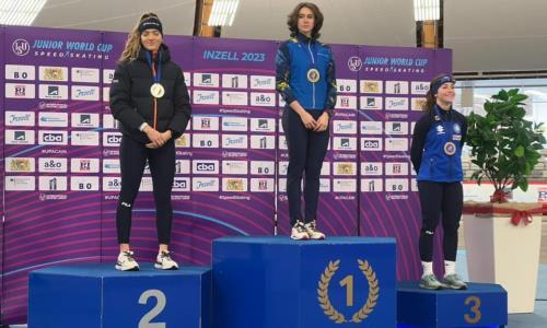Казахстанская конькобежка завоевала «золото» Кубка мира среди юниоров