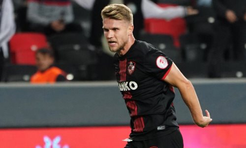 Клуб казахстанского футболиста может сняться с чемпионата Турции