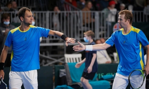 Казахстанские теннисисты вышли в четвертьфинал турнира в Аргентине