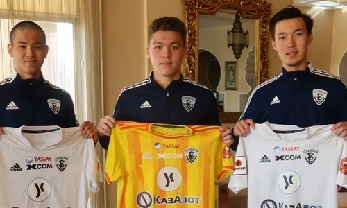 Клуб КПЛ подписал контракты с местными воспитанниками