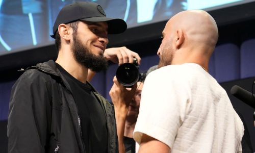 Сколько заработают Махачев и Волкановски за чемпионский бой UFC