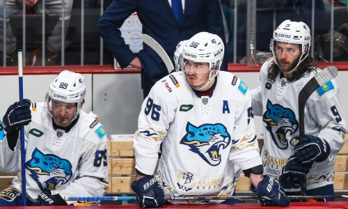 «Барыс» пропустил три безответные шайбы за первый период матча КХЛ