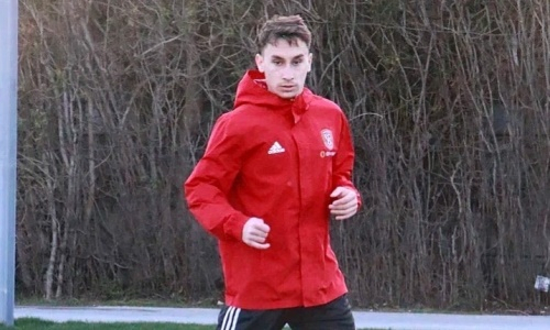 Зарубежный защитник покинул расположение клуба КПЛ