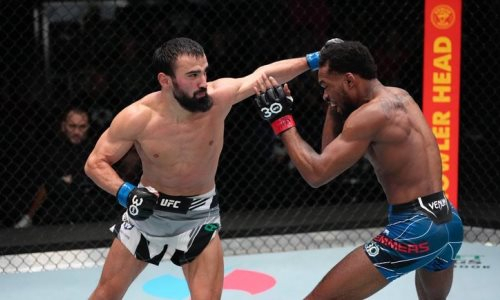 Чеченский боец с рекордом 23-0 проиграл в UFC и вышел из списка с казахстанцами