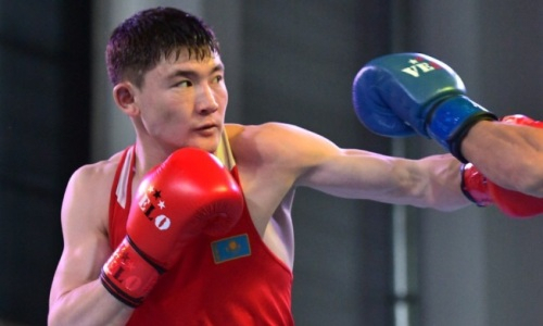 Казахстан проиграл первую дуэль Узбекистану на малом чемпионате мира по боксу