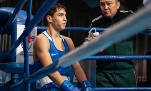 Казахстан понес третью потерю на малом чемпионате мира по боксу
