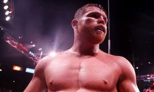 «Люди теряют к нему уважение». Известный тренер раскритиковал «Канело»