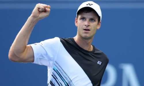 Обидчик лучшего теннисиста Казахстана выиграл турнир во Франции