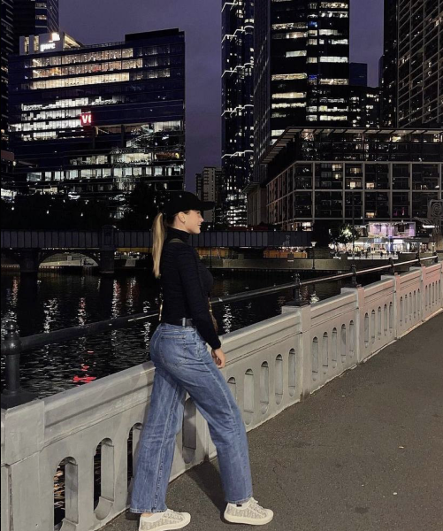 Соболенко после победы над Рыбакиной показала фото в соблазнительных нарядах