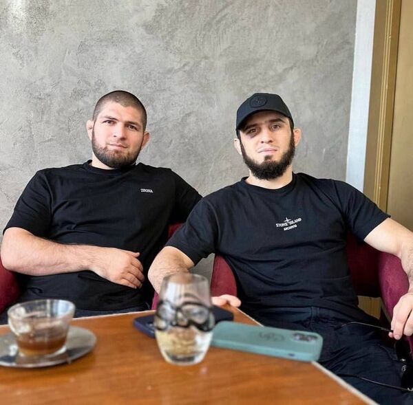 Хабиб Нурмагомедов провел «разбор полётов» с Исламом Махачевым