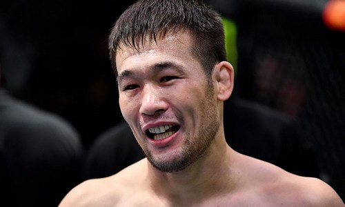 Стали известны шансы Шавката Рахмонова на 17-ю досрочную победу подряд