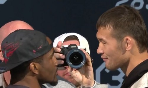 Шавкат Рахмонов провел первую дуэль взглядов с соперником перед топовым боем в UFC. Видео