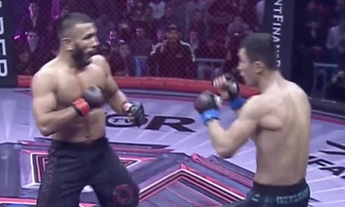 Казахстанский боец лишился непобежденного рекорда в поединке с узбекистанцем