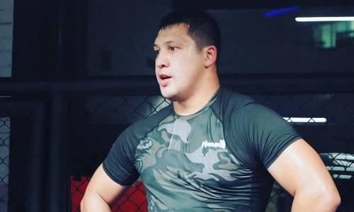 Названа причина отказа чемпиона лиги Хабиба из Казахстана от боя в UFC