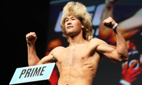 Экс-чемпион UFC нашел у Шавката Рахмонова сходство с Хабибом Нурмагомедовым. Видео