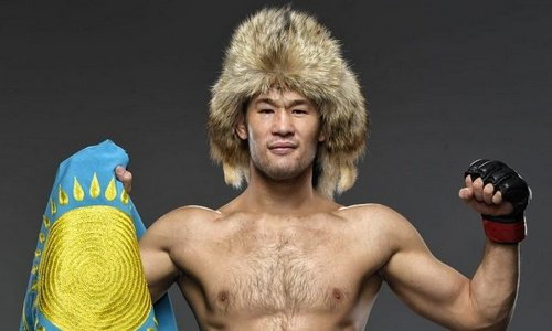 «Посмеялся ему в лицо». Экс-чемпион UFC сравнил Шавката Рахмонова с Хабибом и подобрал соперников