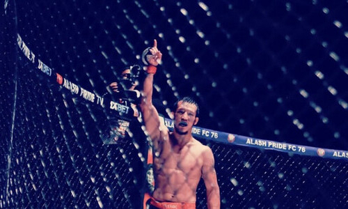 Казахстанский боец поединком против узбека дебютирует в популярном азиатском промоушне