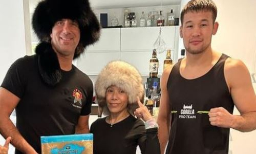 Именитому тренеру Шавката Рахмонова из США предложили дать гражданство Казахстана. Фото