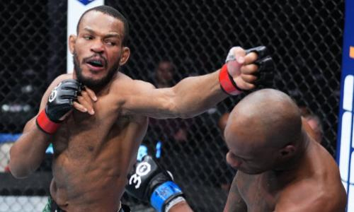 Боец UFC выдал доминирующую победу после нокаута от Шавката Рахмонова. Видео