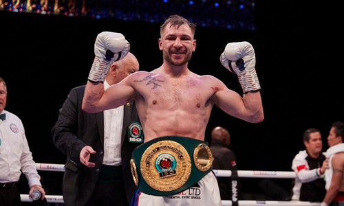 Обидчик «Казахского короля» получил бой с бывшим абсолютным чемпионом мира