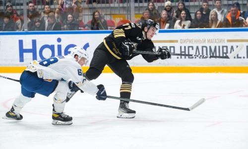 Казахстанские хоккеисты отправились на матчи полуфинала Восточной конференции КХЛ