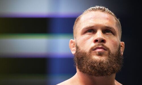 «Я не получил то, что желал!». Уроженец Казахстана записал видео после поражения в соглавном бою UFC