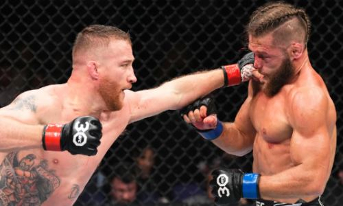 Легенда UFC восхитился боем уроженца Казахстана