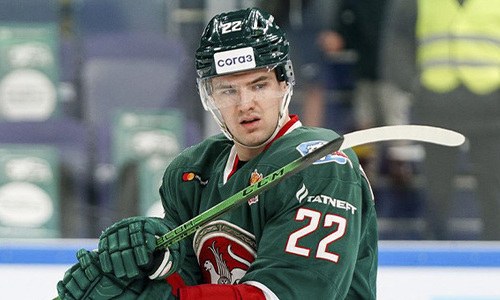 Ассист хоккеиста сборной Казахстана помог его клубу одержать третью победу в серии четвертьфинала плей-офф КХЛ 