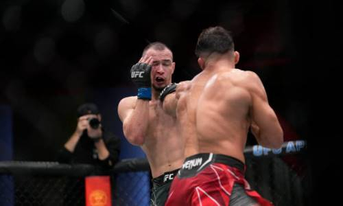 UFC официально анонсировал следующий бой обидчика казахского файтера