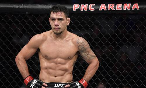 Проигравший нокаутом уроженцу Казахстана экс-чемпион UFC сделал заявление о завершении карьеры