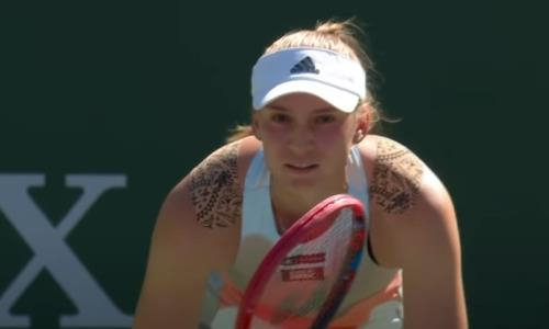 Видеообзор матча на турнире в Индиан-Уэллсе Рыбакина — Бадоса 6:3, 7:5