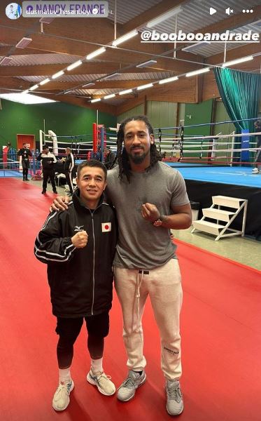 Титулованный узбекистанский боксер встретил «сбежавшего» от Алимханулы экс-чемпиона мира. Фото