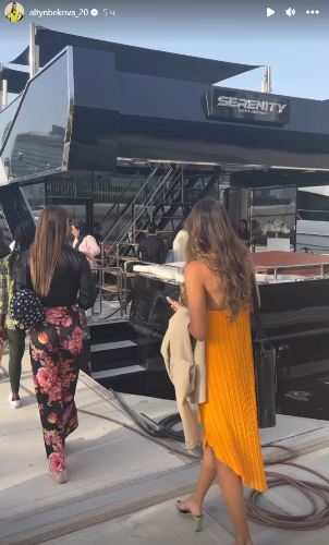 Сабина Алтынбекова зажгла на роскошной яхте после чемпионства в ОАЭ. Видео