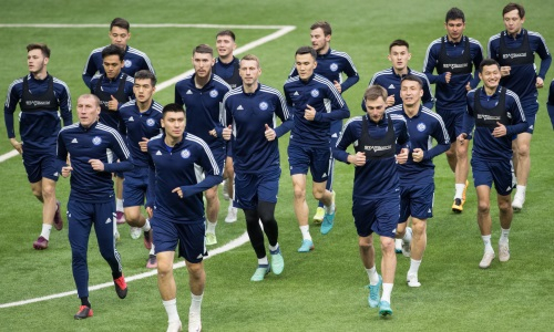 Фоторепортаж с тренировки сборной Казахстана перед матчем со Словенией в отборе на Евро-2024