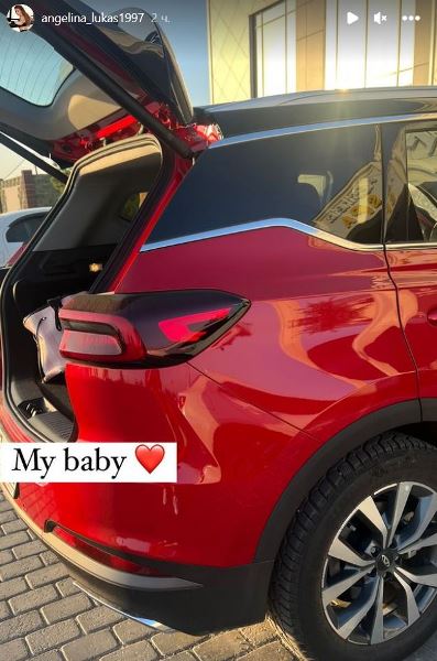 «Моя крошка». Самая сексуальная казахстанская боксерша похвасталась эффектным автомобилем. Фото