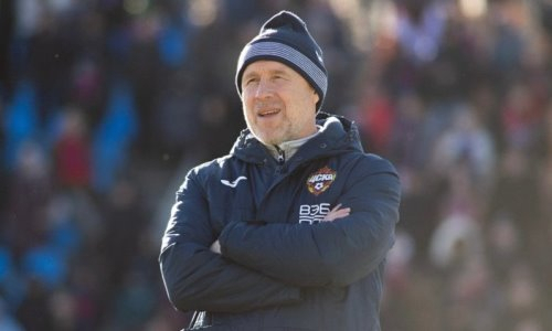 Наставник ЦСКА пожаловался на форму Зайнутдинова после сборной Казахстана