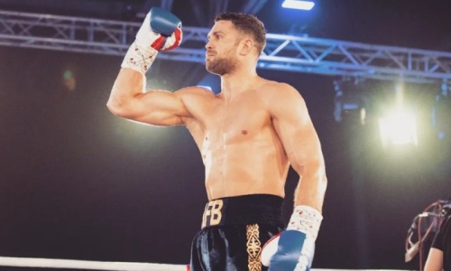 Боксер из Казахстана поднялся в мировом рейтинге после нокаута в титульном бою