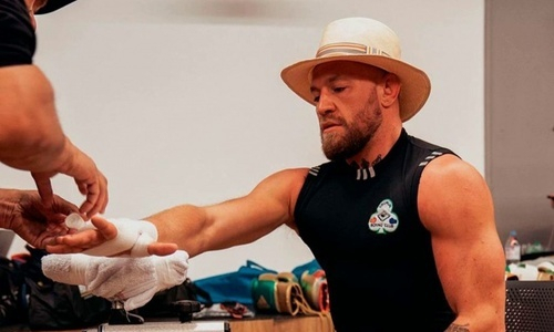 Макгрегор показал постер к особенной для себя дате